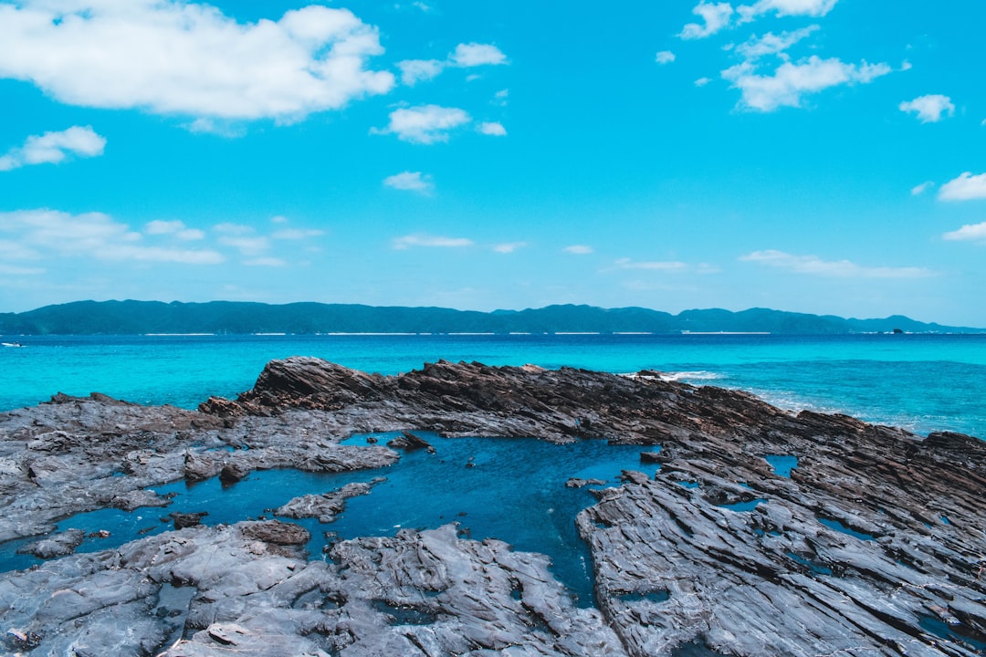 座間味島:沖縄の心にある自然の楽園 - Zamami | Secret World Trip Planner