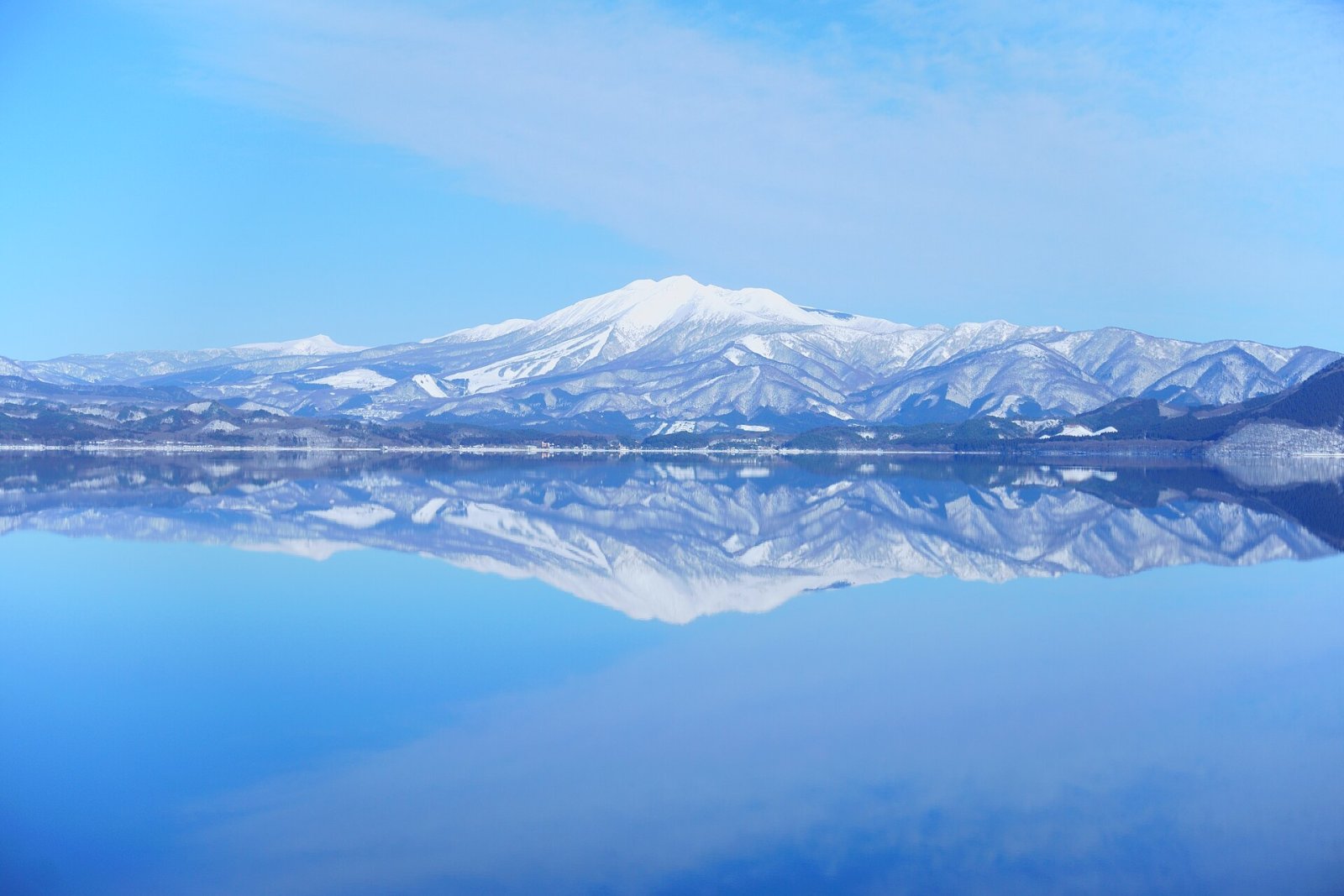 Explorando el Lago Tazawa: una joya natural en Japón - Semboku | Secret World Trip Planner