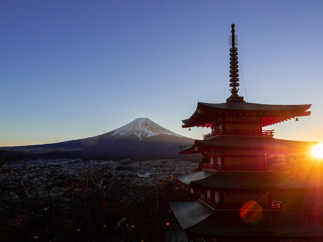 Chureito Pagoda: una joya de historia y belleza en Fujiyoshida - Fujiyoshida | Secret World Trip Planner