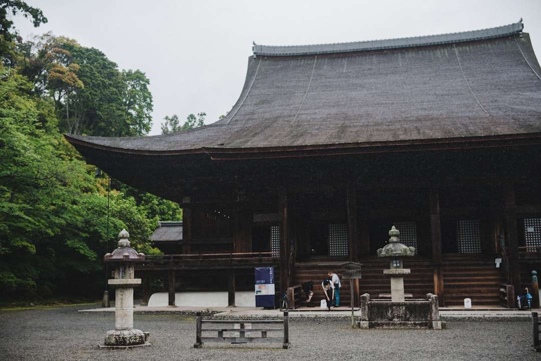 Descubre el Templo Shuzenji: una joya cultural en Japón - Izu | Secret World Trip Planner