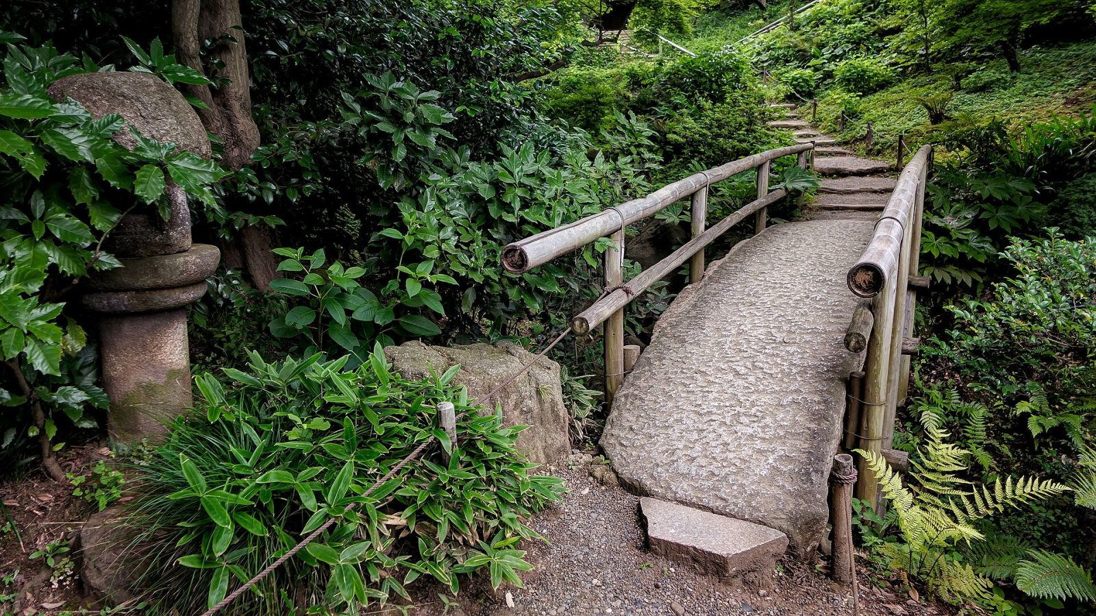 Entdecken Sie den Sankeien Garden: eine Oase der Natur in Yokohama - Yokohama | Secret World Trip Planner