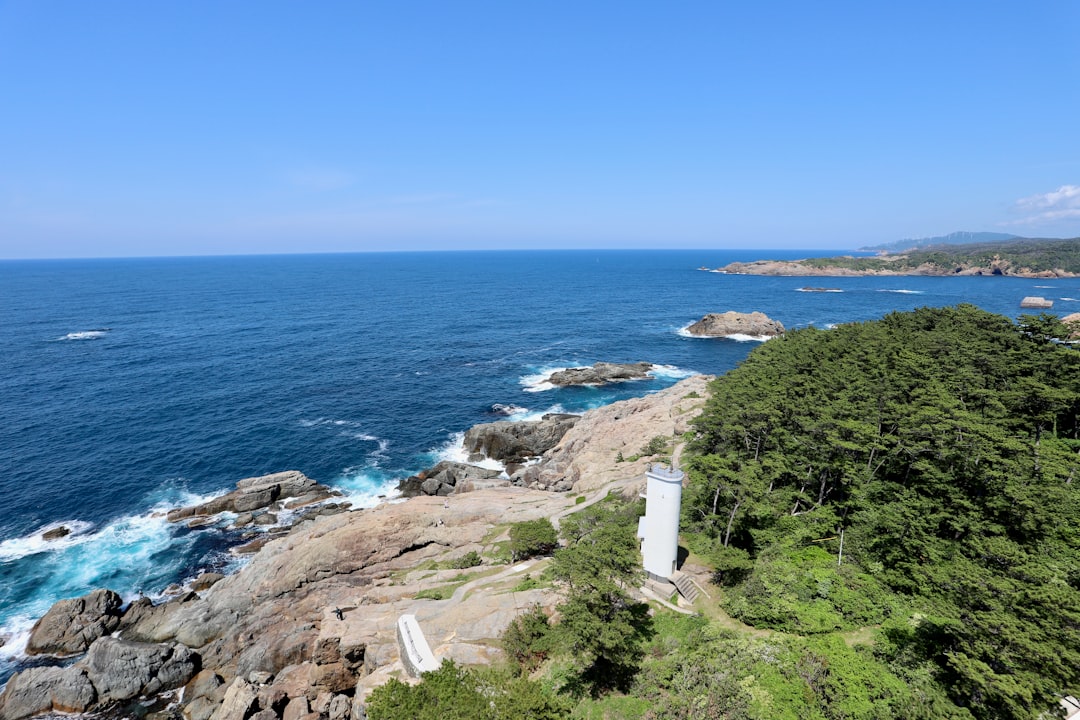 Explora el Faraglione de Hinomisaki en Izumo, Japón - Izumo | Secret World Trip Planner
