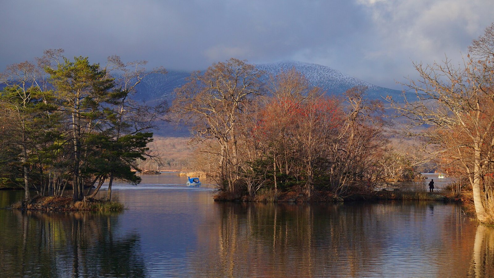Esplorare il Parco Quasi Nazionale di Onuma in Hokkaido - Nanae | Secret World Trip Planner