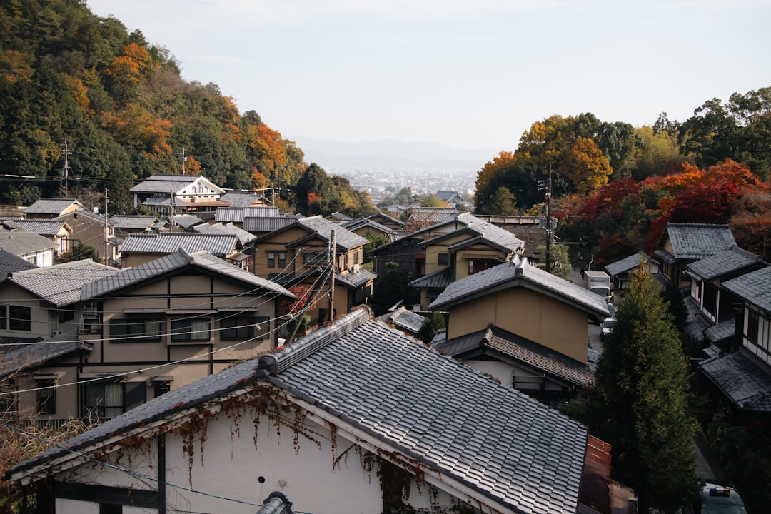 京都の自然の隠れ家、オハラ村を発見しよう - Kyoto | Secret World Trip Planner