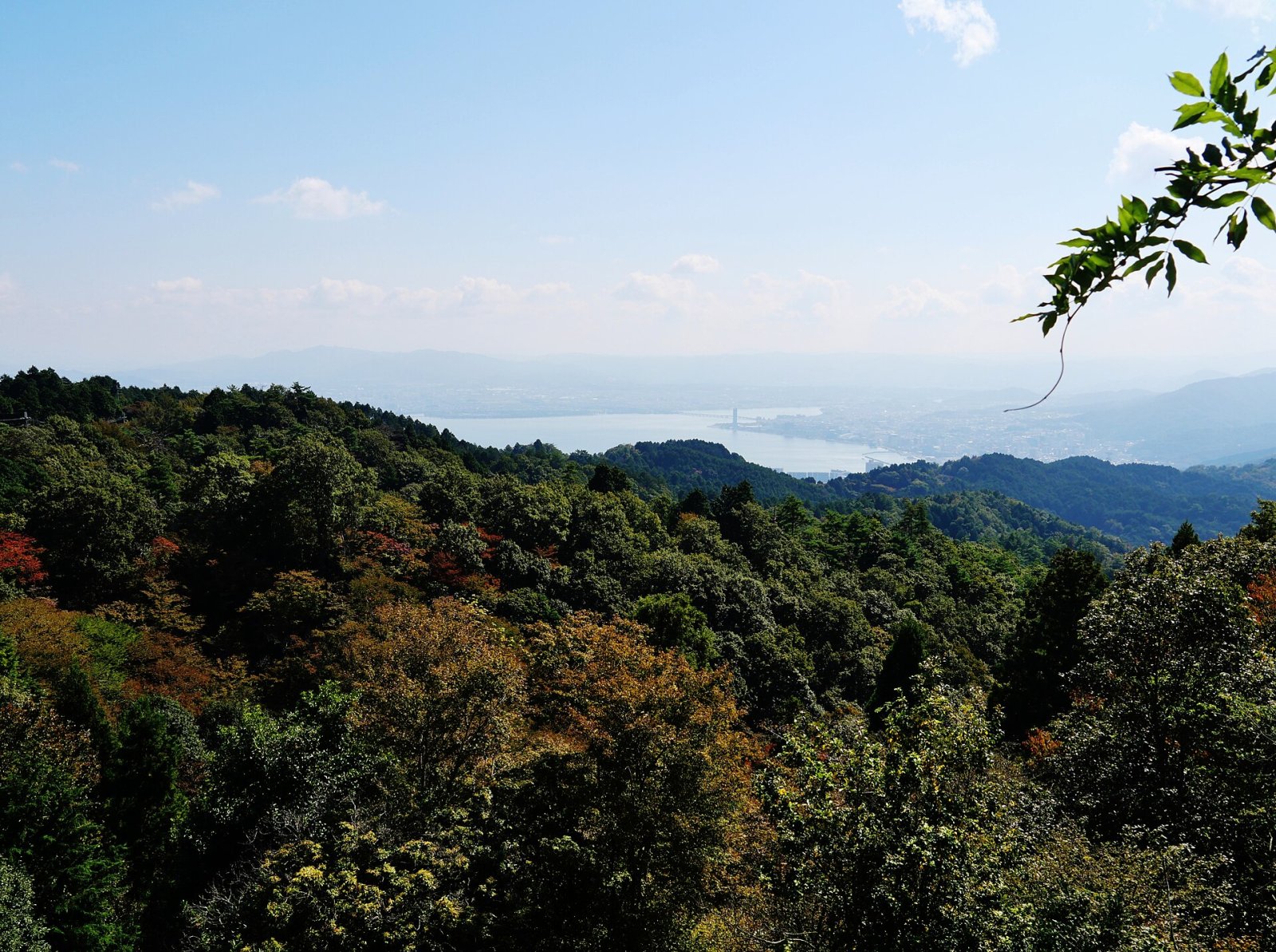 Descubre el Lago Biwa: una joya natural en Kansai - Omihachiman | Secret World Trip Planner