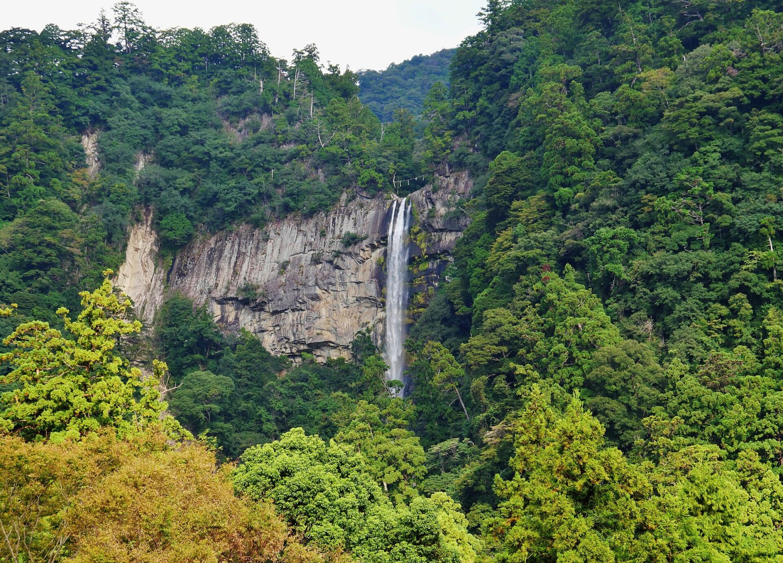 Entdecken Sie die Wunder der Nachi Falls in Nachikatsuura - Nachikatsuura | Secret World Trip Planner