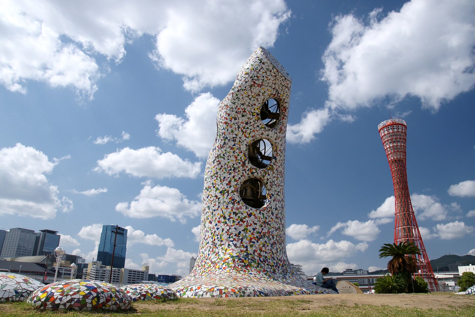 Descubre Meriken Park en Kobe: una joya de historia y cultura - Kobe | Secret World Trip Planner