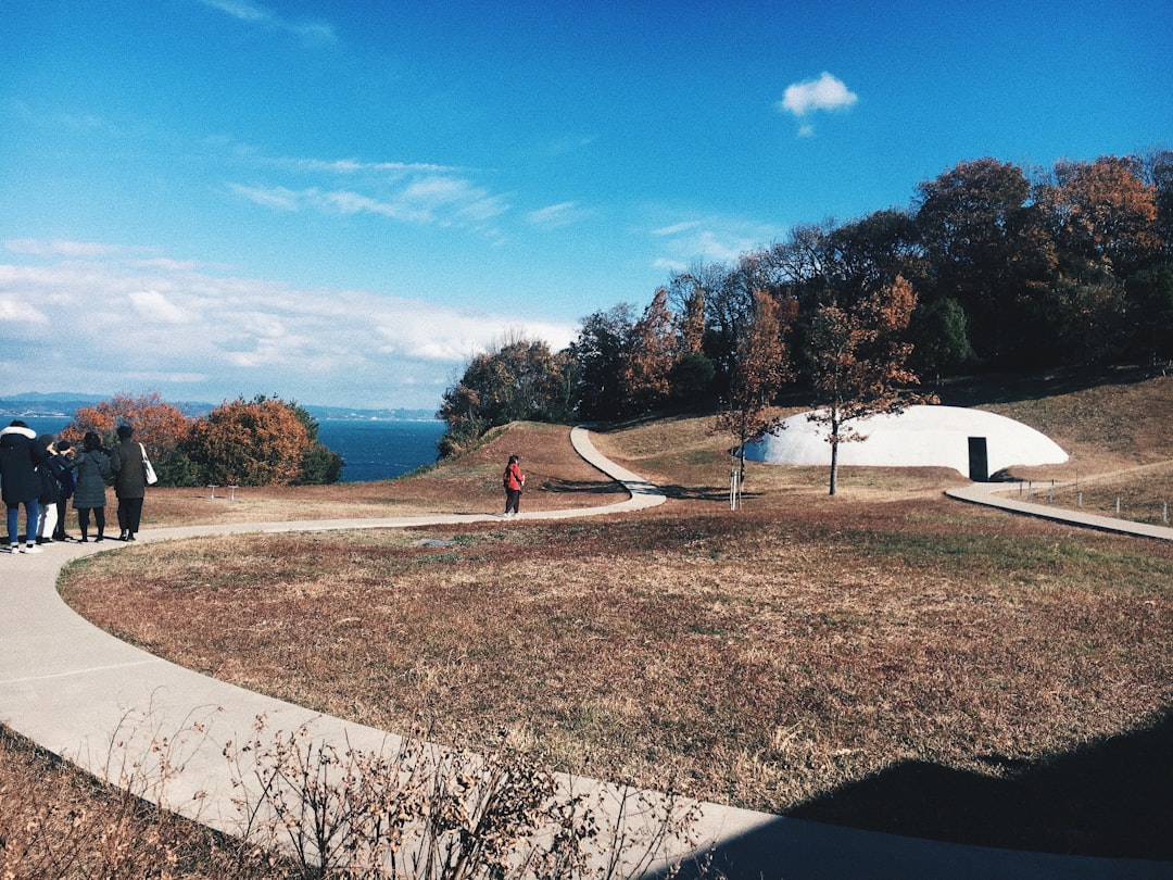 Die Entdeckung der Insel Teshima: ein verstecktes Juwel in Japan - Tonosho | Secret World Trip Planner