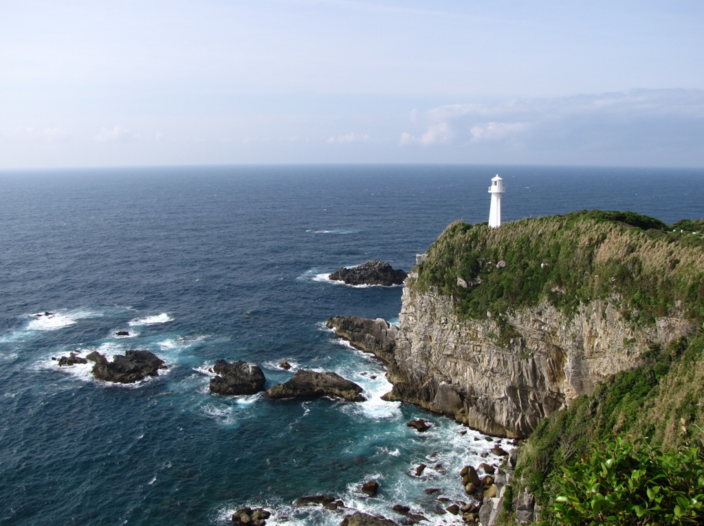 Descubra o Farol de Cape Ashizuri: Uma Joia do Japão - Tosashimizu | Secret World Trip Planner