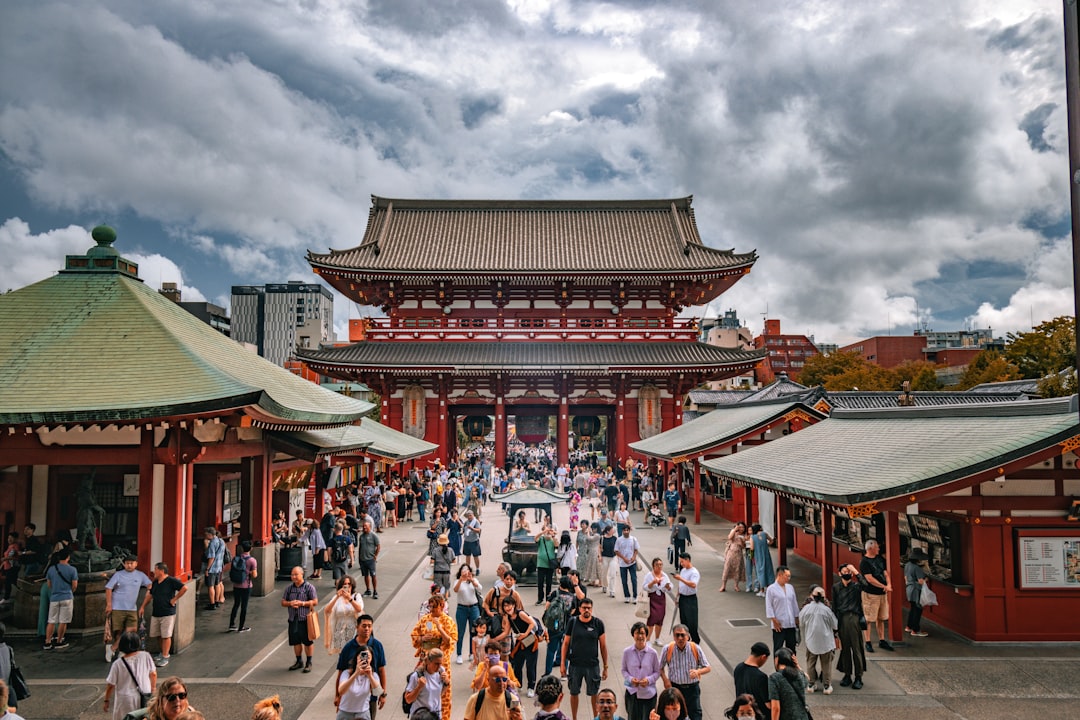 東京の歴史と精神性の寺院、浅草寺を発見する - Taito City | Secret World Trip Planner