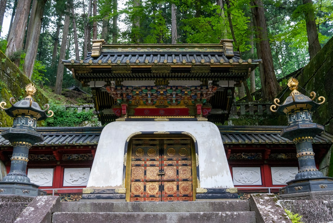 日光東照宮を発見:日本の歴史的宝物 - Nikko | Secret World Trip Planner