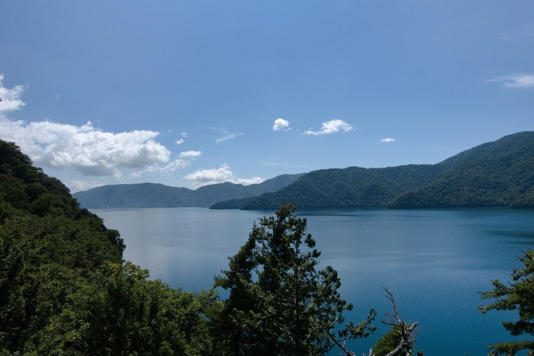 Découvrez le lac Chuzenji : un joyau naturel à Nikko - Nikko | Secret World Trip Planner