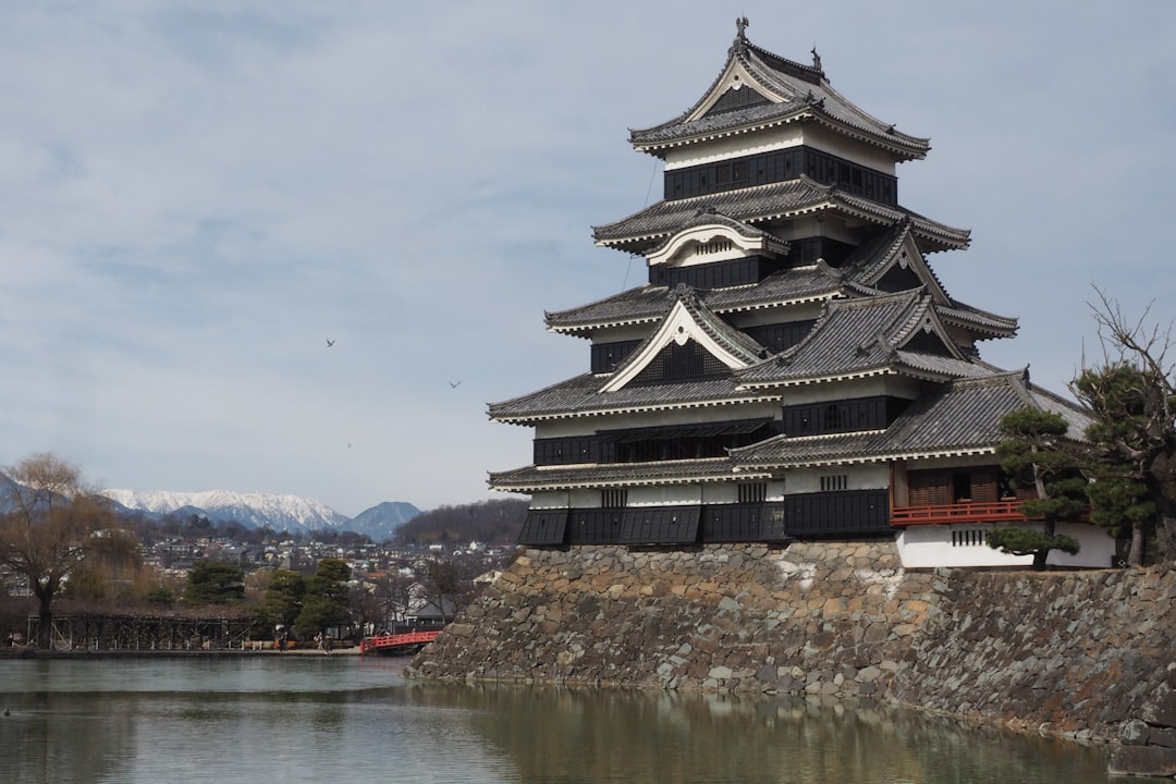 松本城:日本の心にある歴史的宝物 - Matsumoto | Secret World Trip Planner