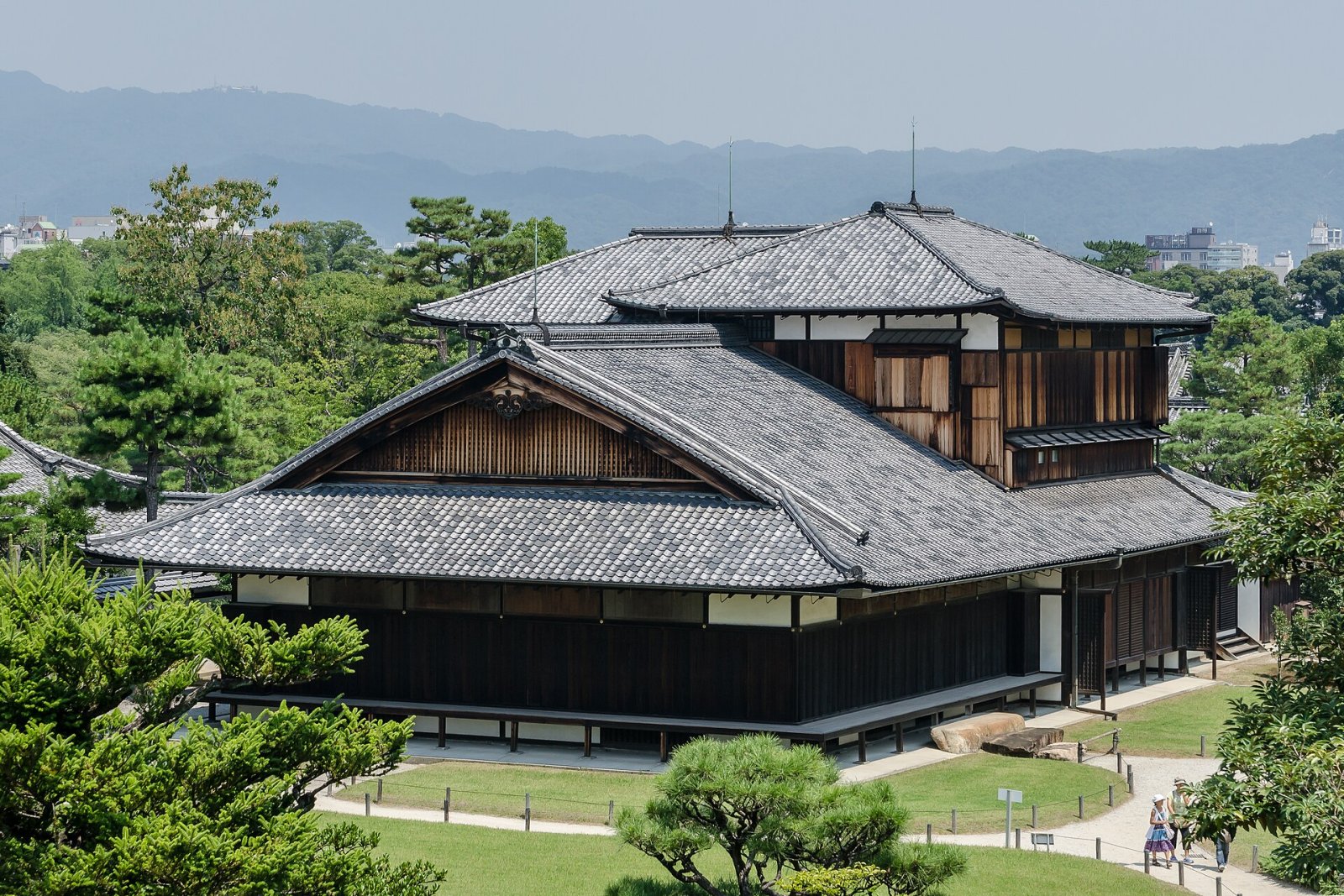 교토의 니조 성 탐험: 역사와 아름다움 - Kyoto | Secret World Trip Planner