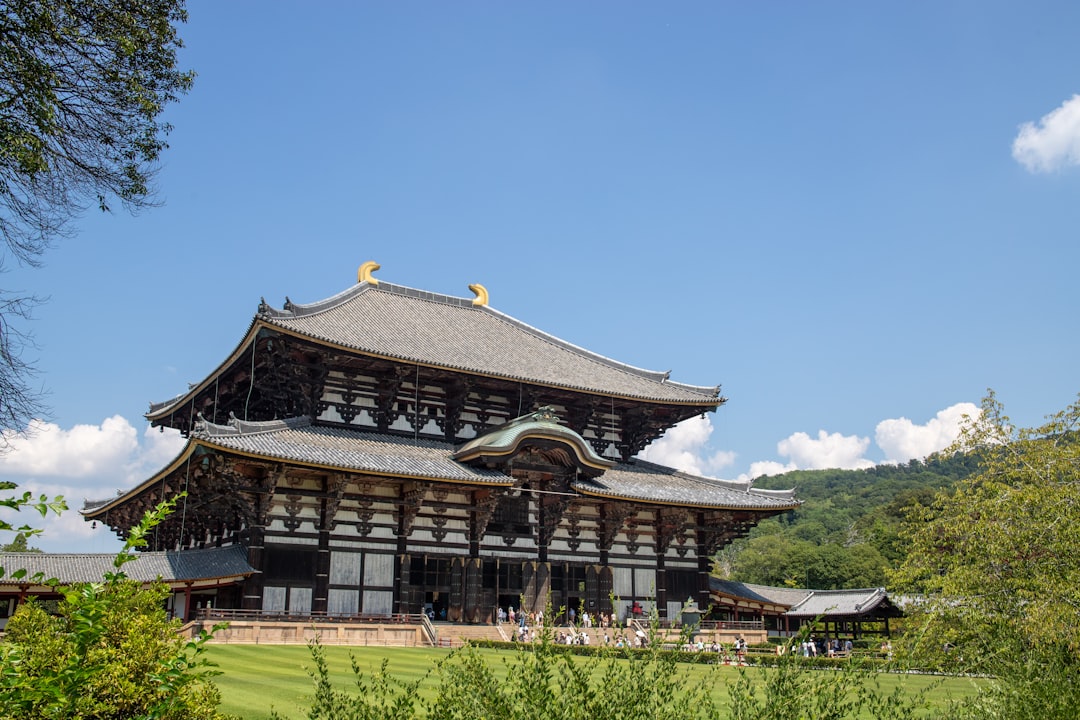 奈良の東大寺を発見:日本の歴史的宝物 - Nara | Secret World Trip Planner