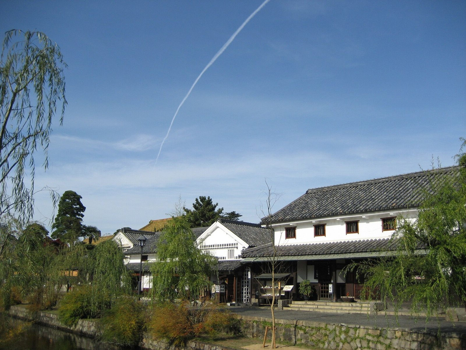 구라시키 비칸 지구 탐험: 일본 역사 속 여행 - Kurashiki | Secret World Trip Planner