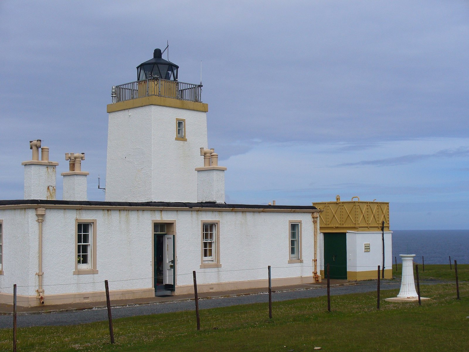 Esha Ness Lighthouse: un faro entre las olas de las Shetland - Stenness | Secret World Trip Planner