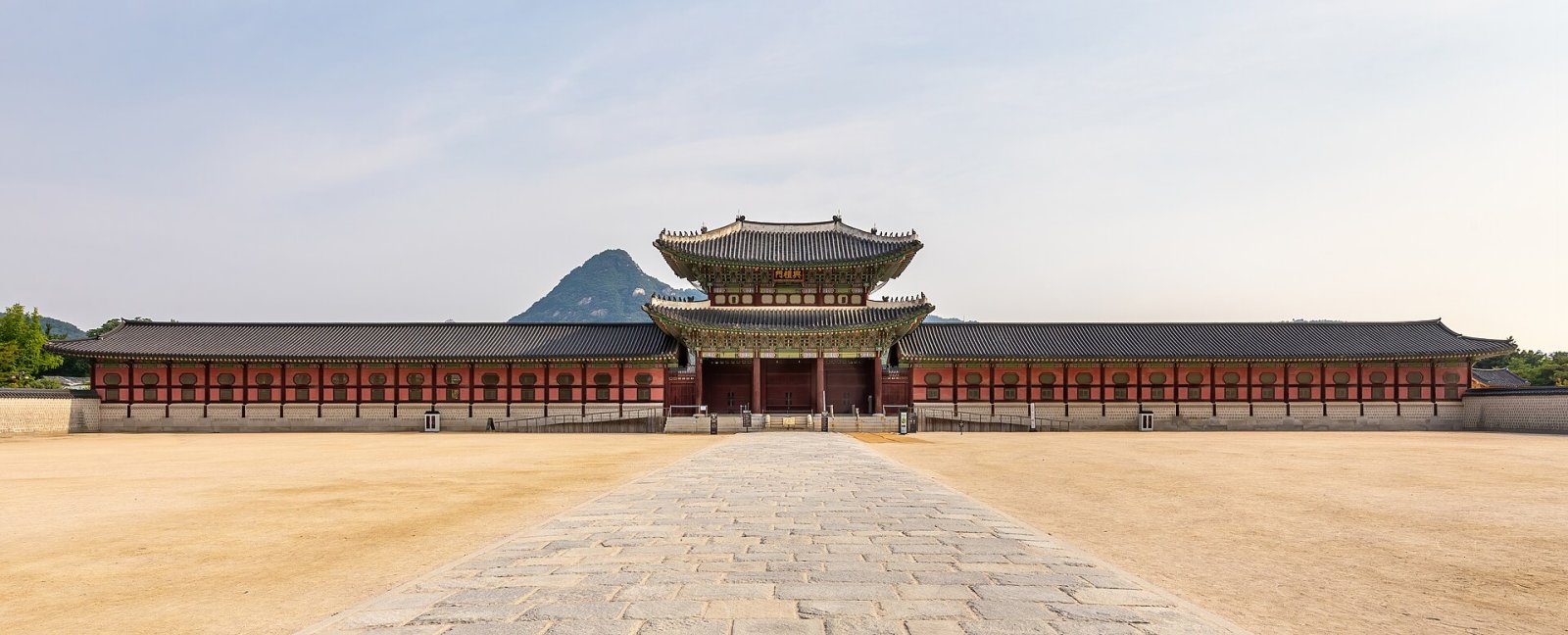 Descubre el Palacio Gyeongbokgung: Historia y Belleza de Seúl - Jongno District | Secret World Trip Planner