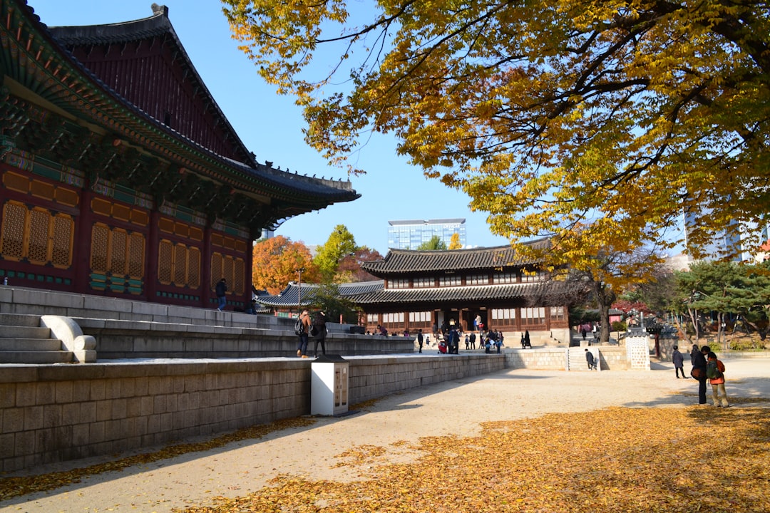 Discover Deoksugung Palace: History and Beauty in Seoul - Jung District | Secret World Trip Planner