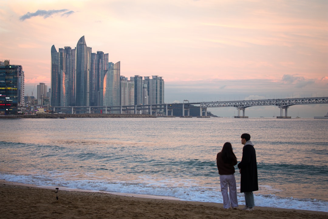 Plage de Gwangalli : Un coin de paradis à Busan - Suyeong-gu | Secret World Trip Planner