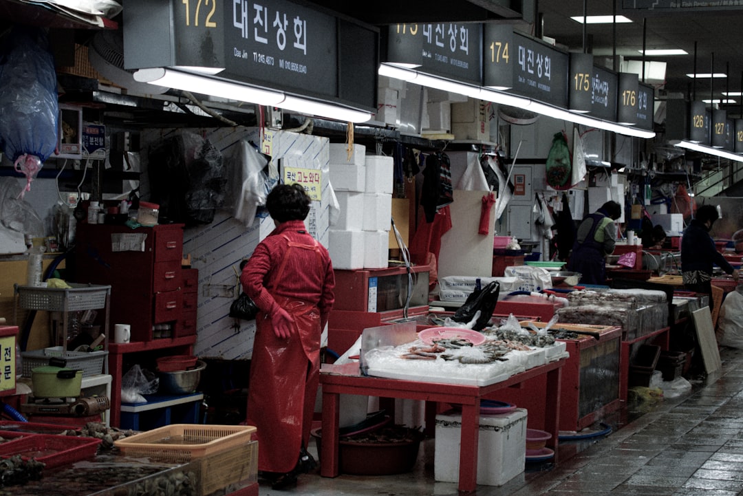 Descubra o Mercado de Peixe Jagalchi em Busan: Uma Experiência Única - Jung-gu | Secret World Trip Planner