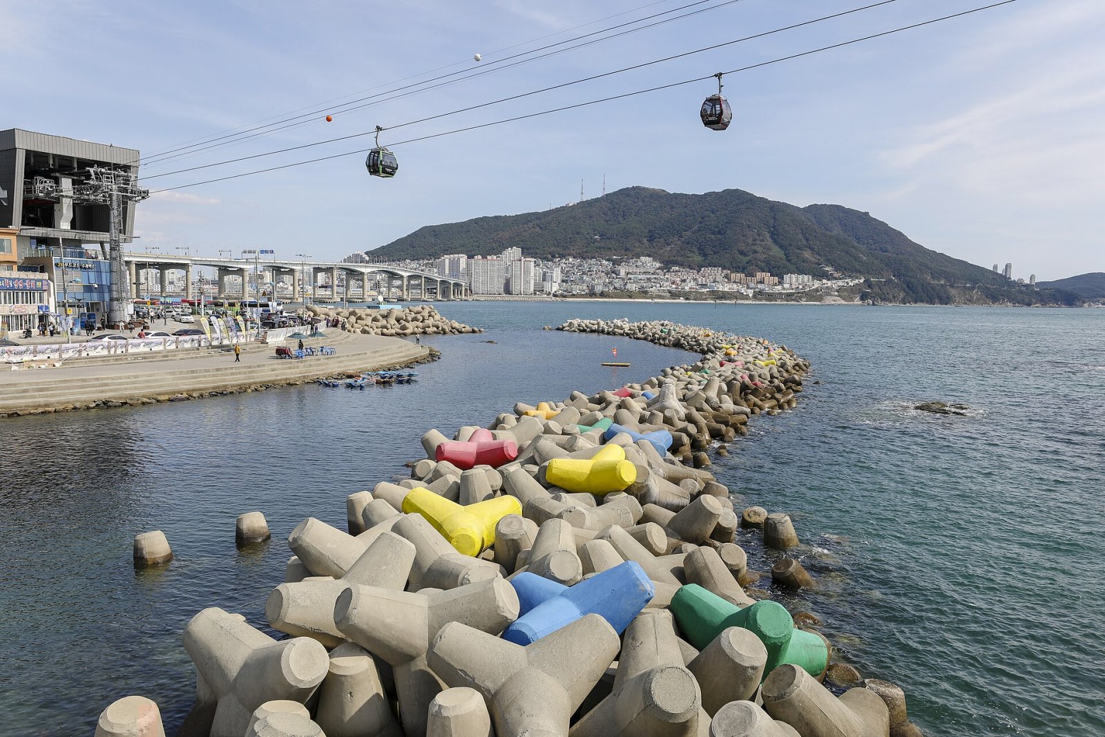 Descubre la belleza de Songdo Beach en Busan - Seo-gu | Secret World Trip Planner