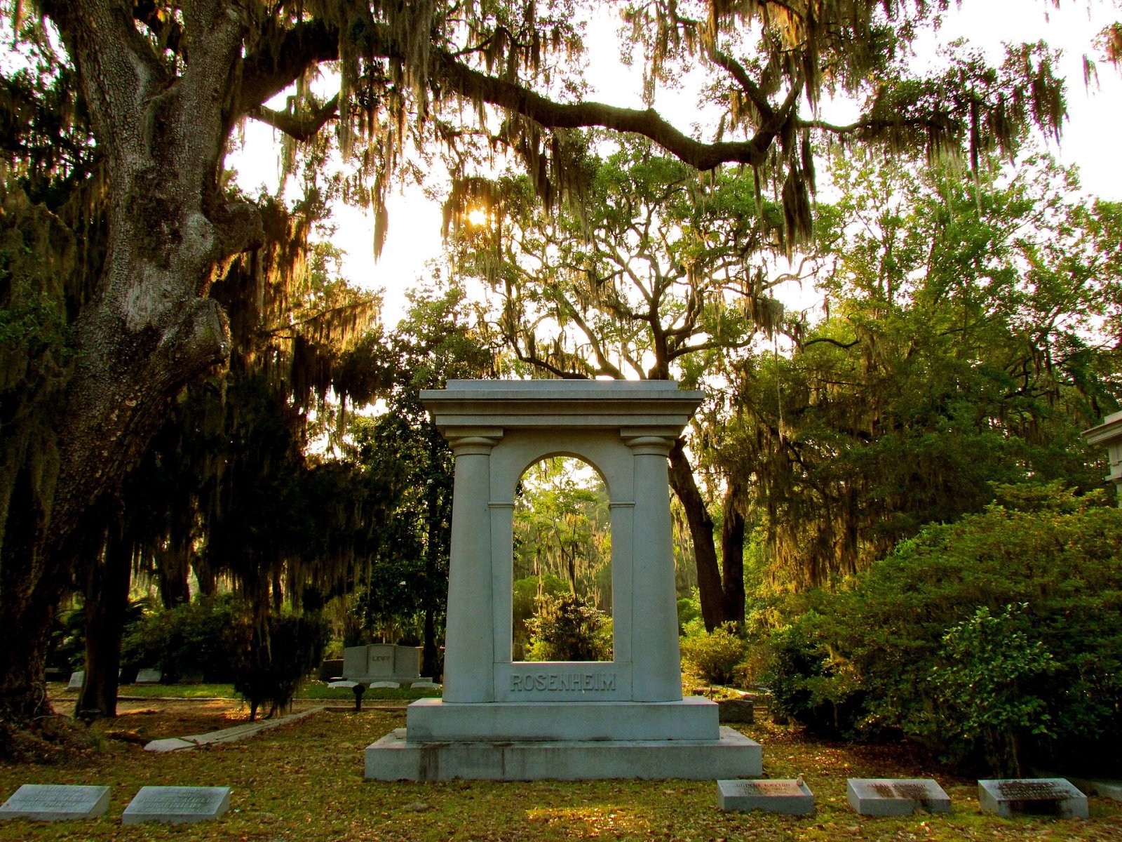 Entdecken Sie den Bonaventure Cemetery: ein Schatz von Savannah | Secret World Trip Planner