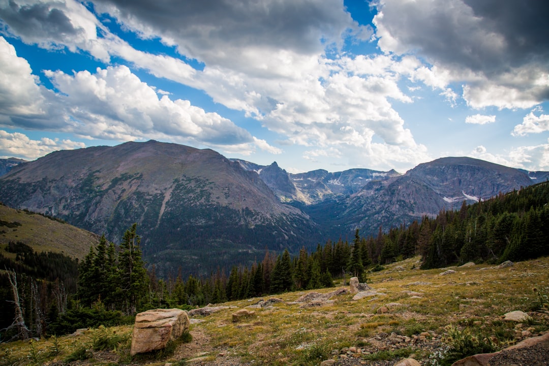 Découvrez la magie du parc national des Rocky Mountains au Colorado | Secret World Trip Planner