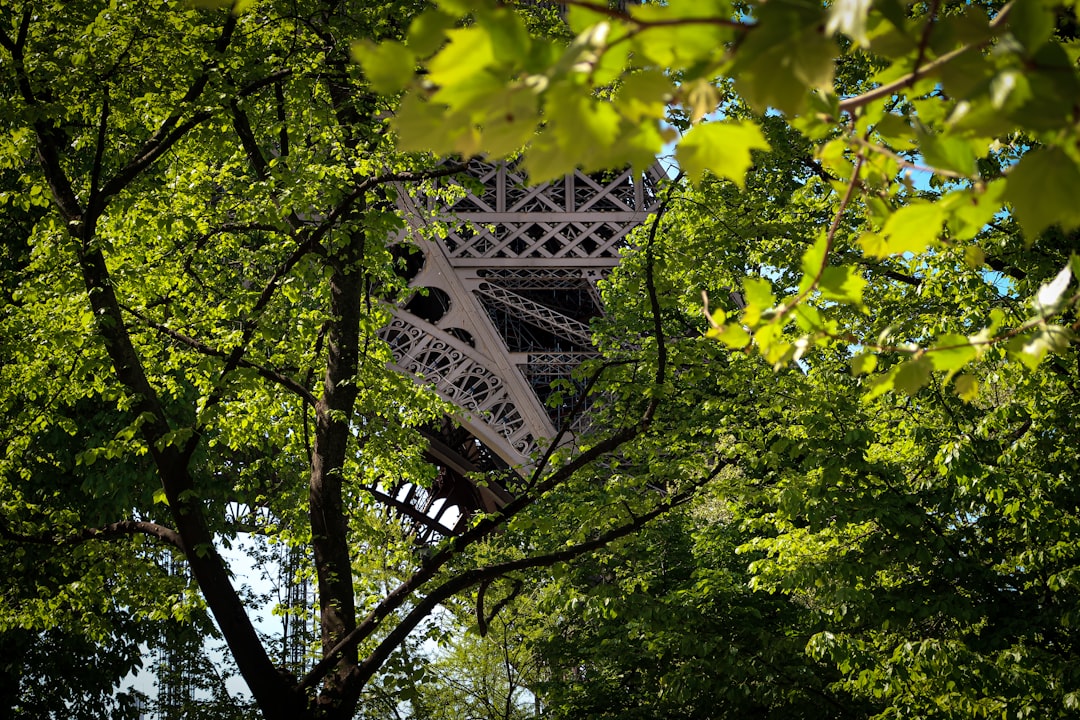 Магия Эйфелевой башни: Символ Парижа - Av. Gustave Eiffel | Secret World Trip Planner