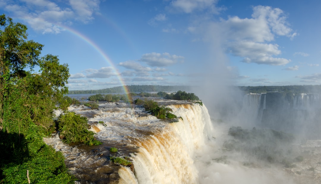 Découvrez les Chutes d'Iguazú : un Paradis Naturel - N3370 Puerto Iguazu | Secret World Trip Planner