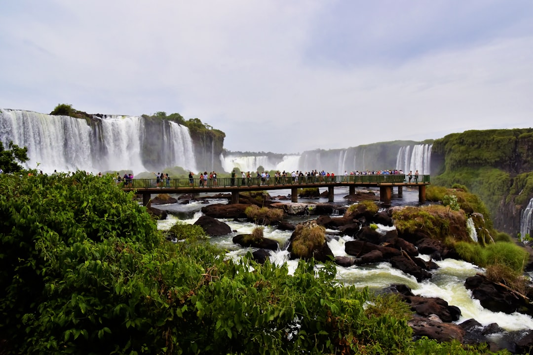 Découvrez les Chutes d'Iguazú : un Paradis Naturel - N3370 Puerto Iguazu | Secret World Trip Planner