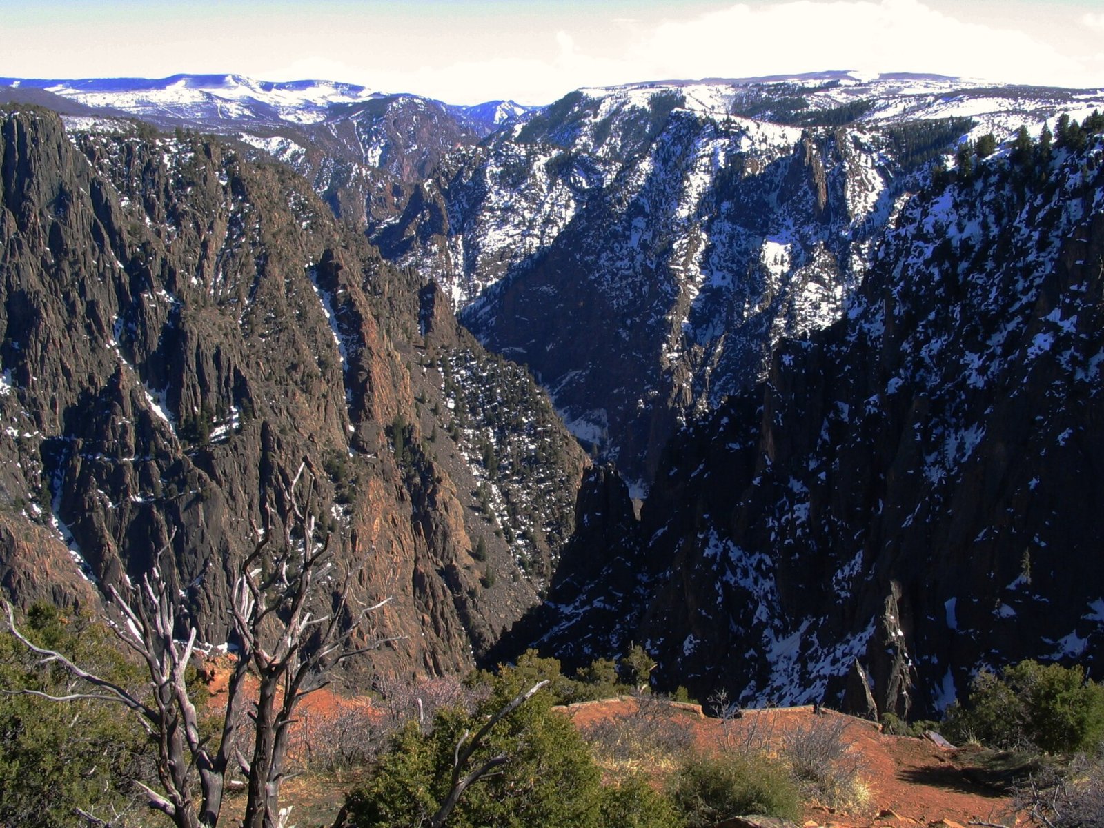 Découvrez le Black Canyon of the Gunnison : un trésor naturel du Colorado | Secret World Trip Planner