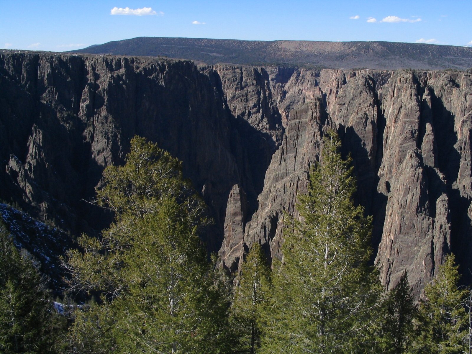 Découvrez le Black Canyon of the Gunnison : un trésor naturel du Colorado | Secret World Trip Planner