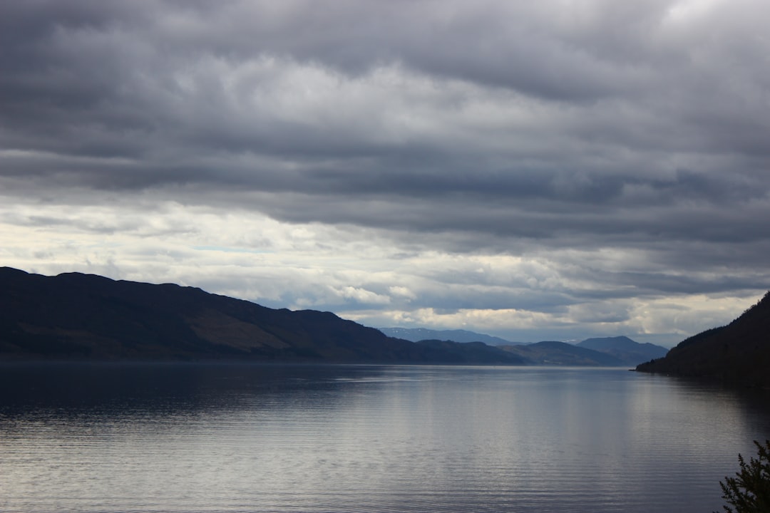 Loch Ness entdecken: Das Geheimnis und die Schönheit Schottlands | Secret World Trip Planner