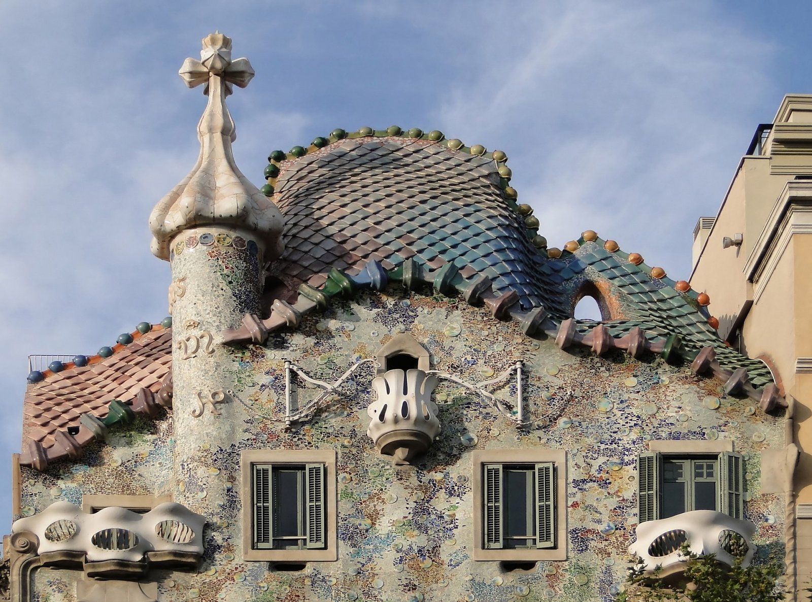 Descubre Casa Batlló: Una Obra Maestra de Gaudí en Barcelona - Barcelona | Secret World Trip Planner