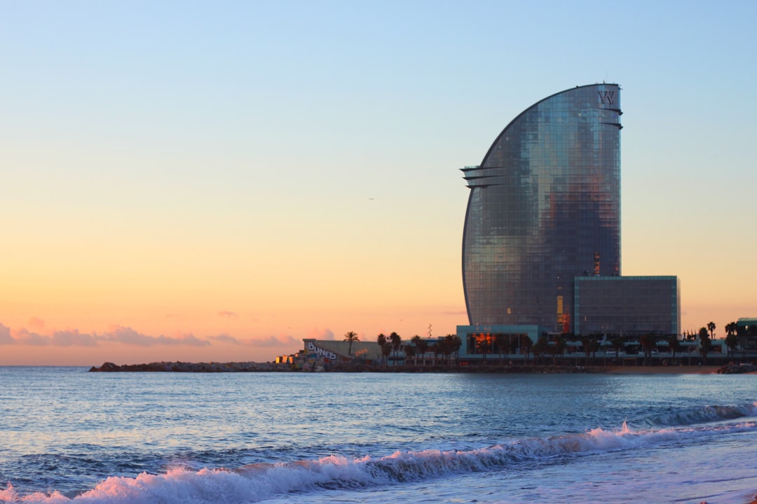 Entdecken Sie den Barceloneta Strand: das Juwel von Barcelona - Barcelona | Secret World Trip Planner