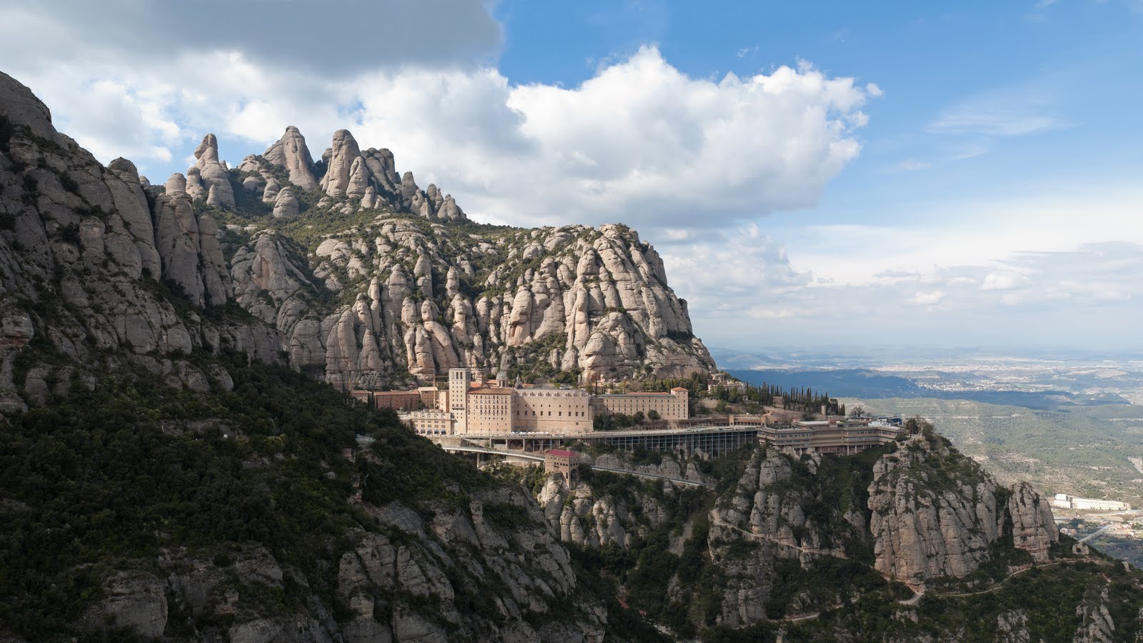 Scopri il Monastero di Montserrat: un gioiello della Catalogna - Monestir de Montserrat | Secret World Trip Planner