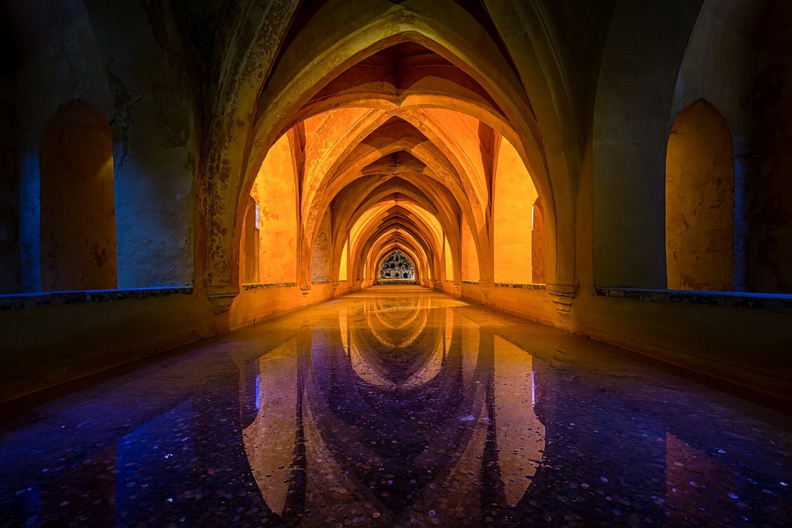 Entdecken Sie den Alcázar von Sevilla: ein Juwel der andalusischen Geschichte | Secret World Trip Planner