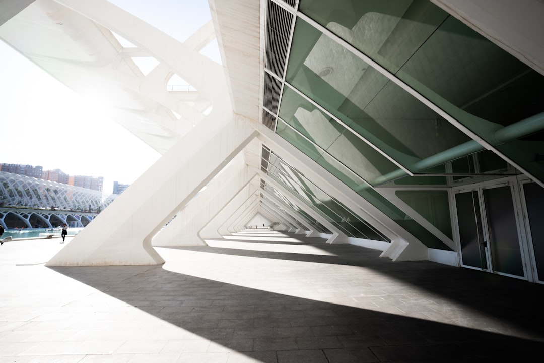 Entdecken Sie die Stadt der Künste und Wissenschaften in Valencia | Secret World Trip Planner