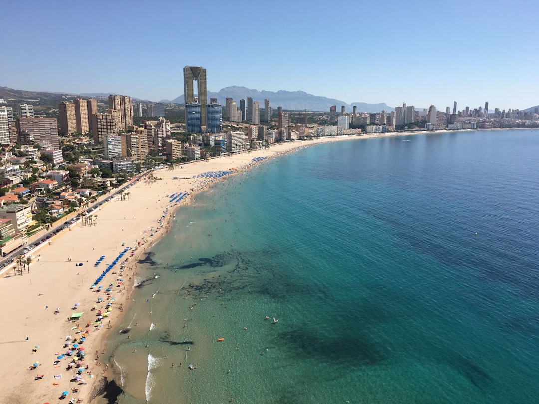 贝尼多姆:发现白色海岸的瑰宝 - Calp | Secret World Trip Planner