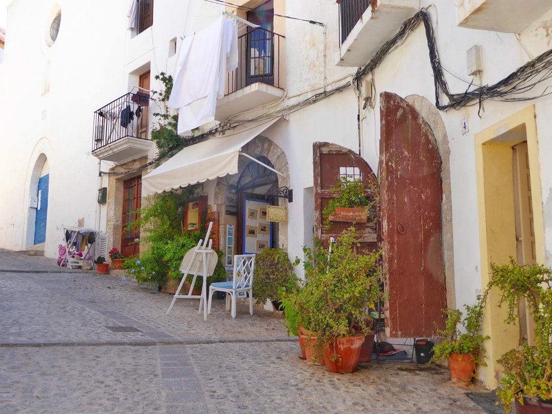Descubra a Magia da Cidade Velha de Ibiza Dalt Vila - Eivissa | Secret World Trip Planner