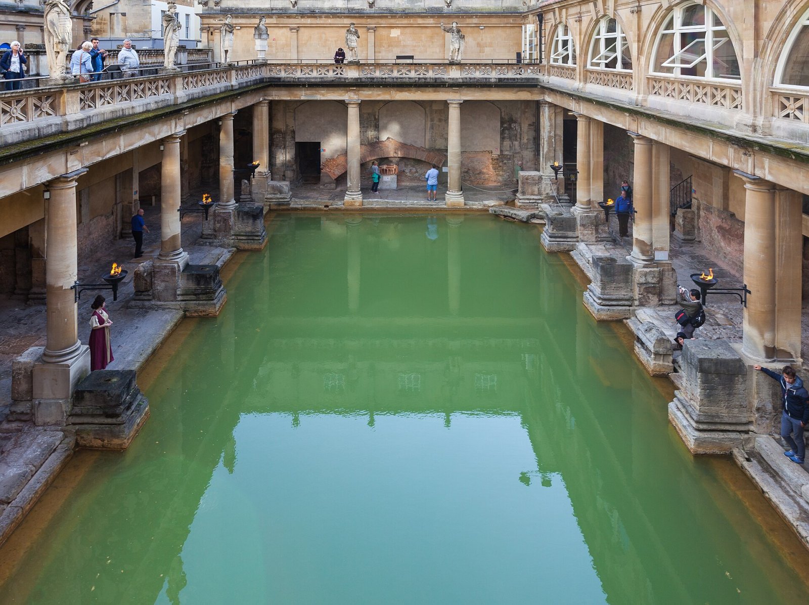 Descubre los Baños Romanos de Bath: Historia y Belleza | Secret World Trip Planner