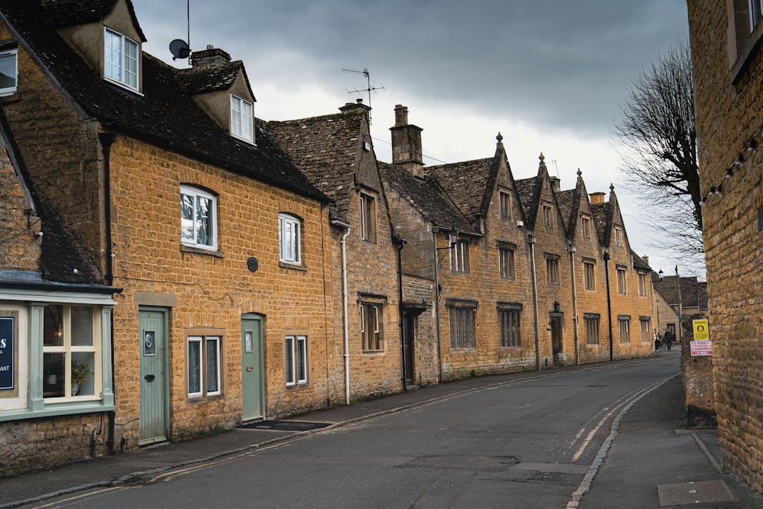 Descubre Bourton-on-the-Water, la Venecia de los Cotswolds | Secret World Trip Planner