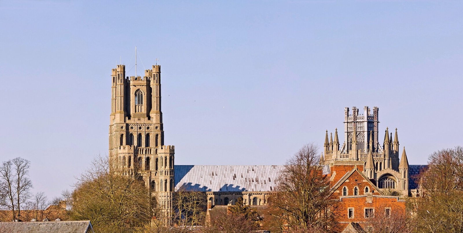 Catedral de Ely: Uma Obra-Prima Arquitetônica na Inglaterra - Cambridgeshire | Secret World Trip Planner