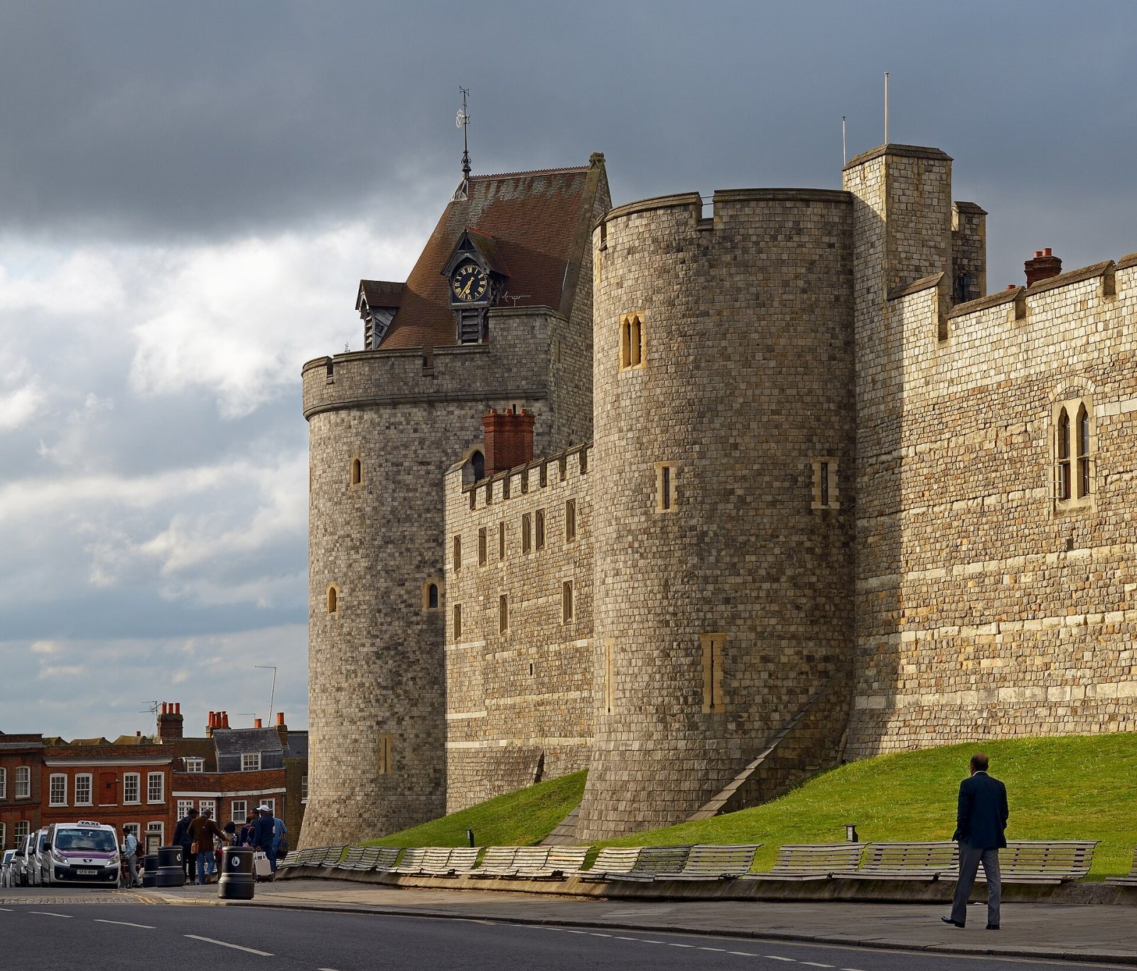 Explorando el Castillo de Windsor: Historia y Belleza - FJM3+HQ Rochester | Secret World Trip Planner