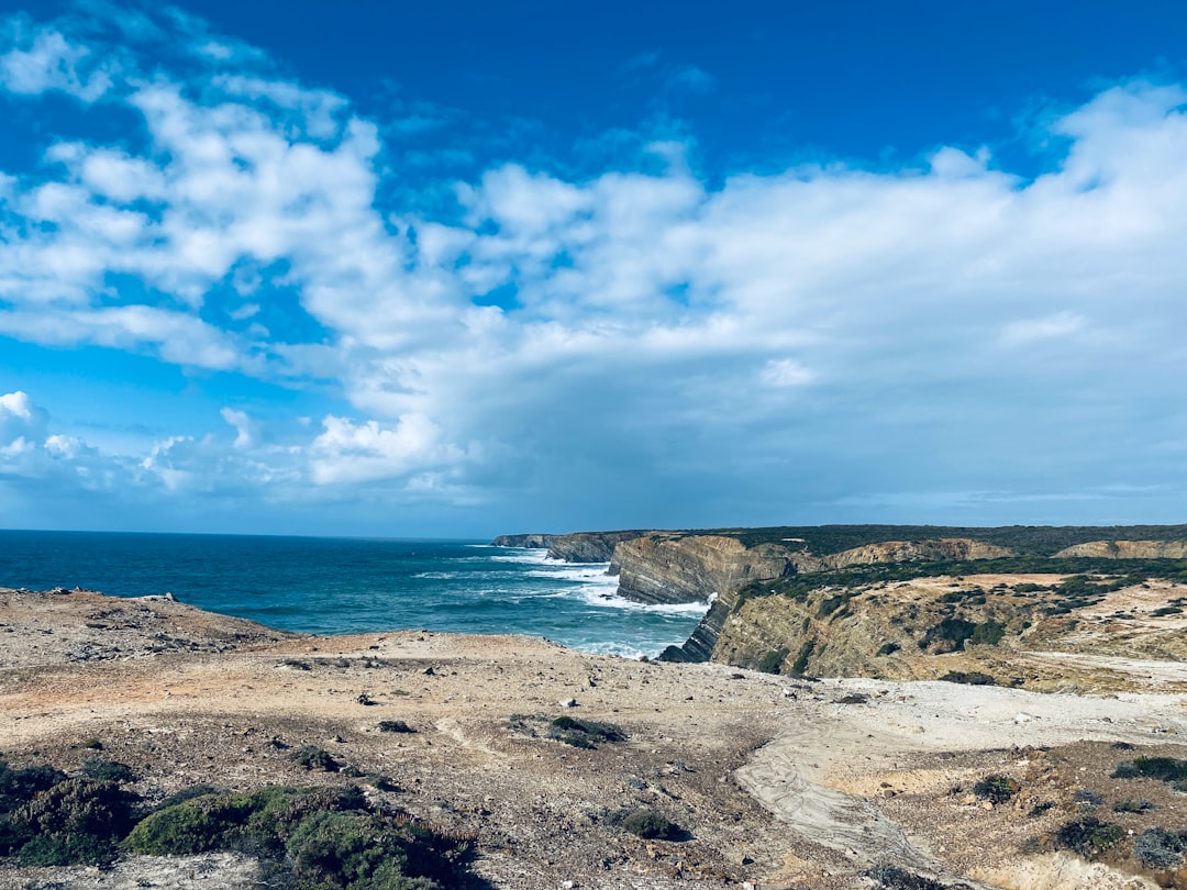 Senderos Inolvidables en la Rota Vicentina - Av. Teófilo da Trindade Nr 6 | Secret World Trip Planner