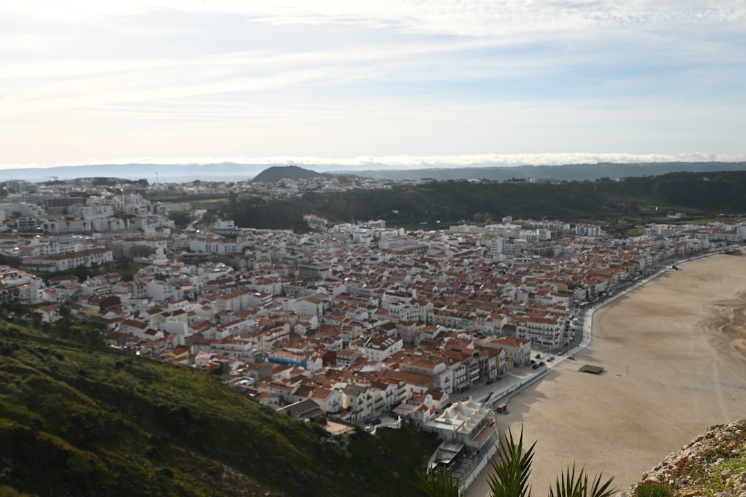 Entdecken Sie den Farol da Guia: ein Juwel Portugals - Cascais | Secret World Trip Planner