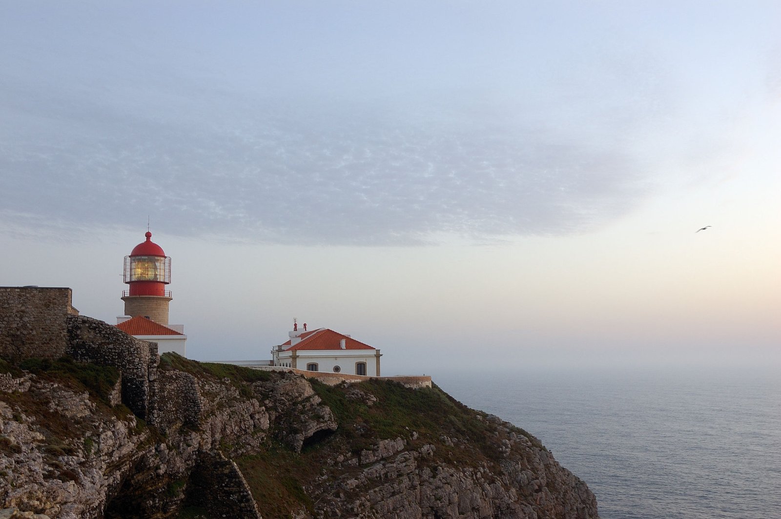 Descubra o Farol do Cabo de São Vicente em Portugal - Sagres | Secret World Trip Planner