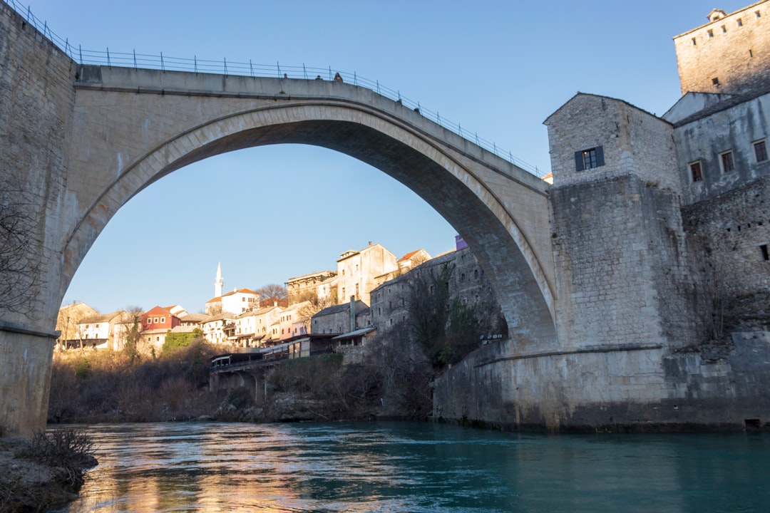 Ponte Vecchio de Mostar: Uma Herança a Descobrir - Stari most | Secret World Trip Planner