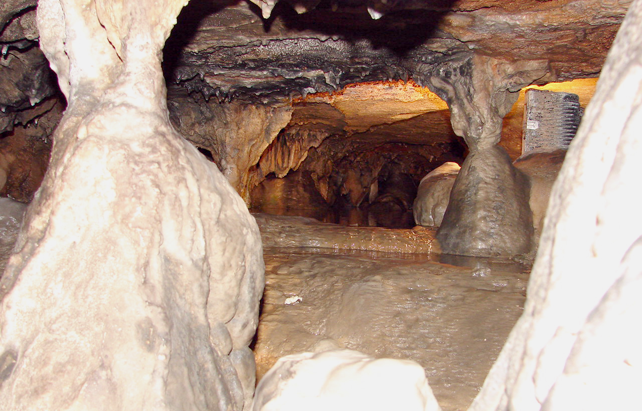 Gosu-Höhle: Ein unterirdischer Palast in Südkorea - Danyang-gun | Secret World Trip Planner